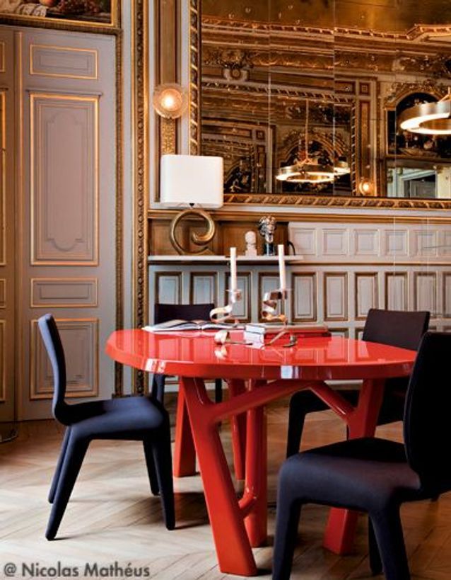 N pour NOURRIR     la curiosité de nos clients et visiteurs du&nbsp;monde…